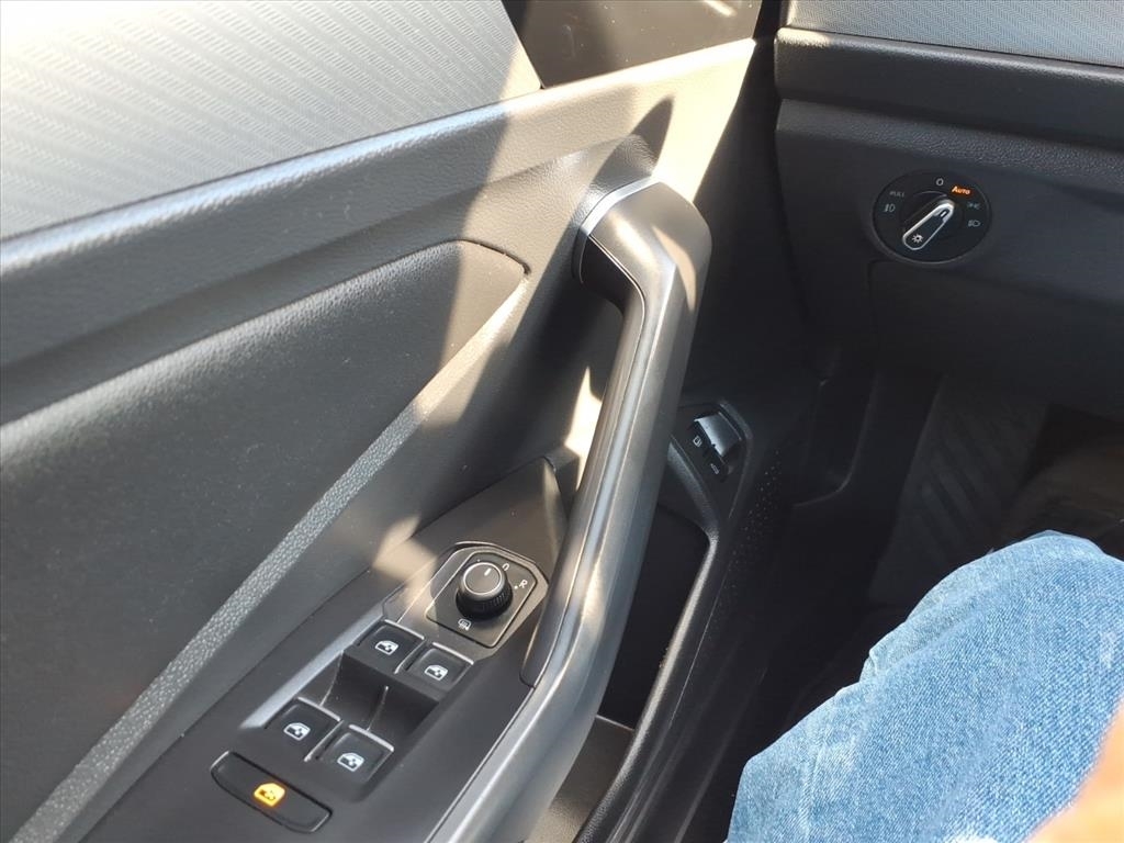 Volkswagen Jetta  2021