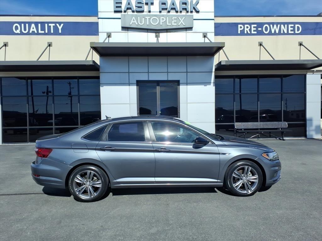 Volkswagen Jetta  2021