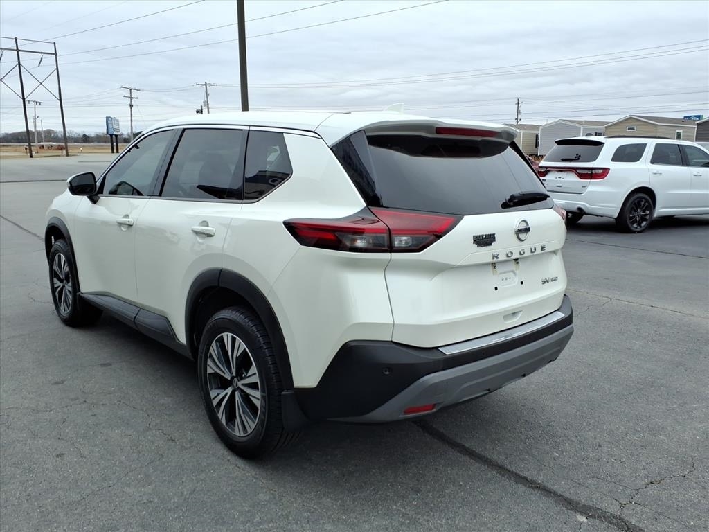 Nissan Rogue  2021