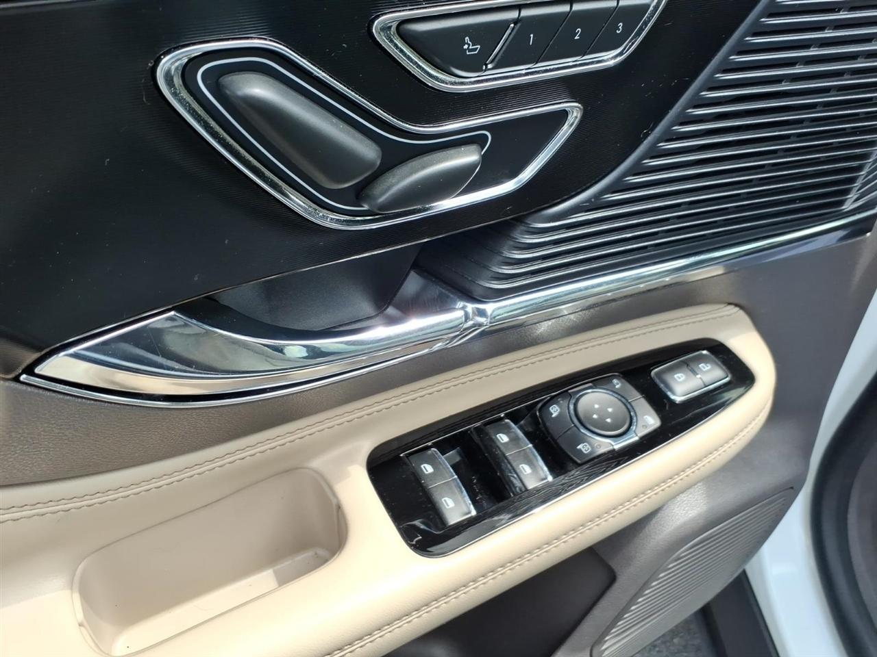 Lincoln Corsair  2021