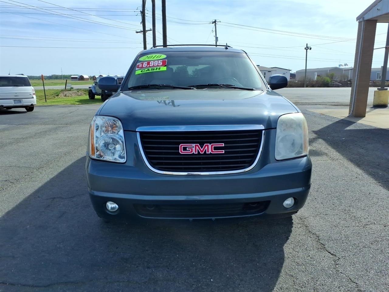 GMC Yukon XL  2010