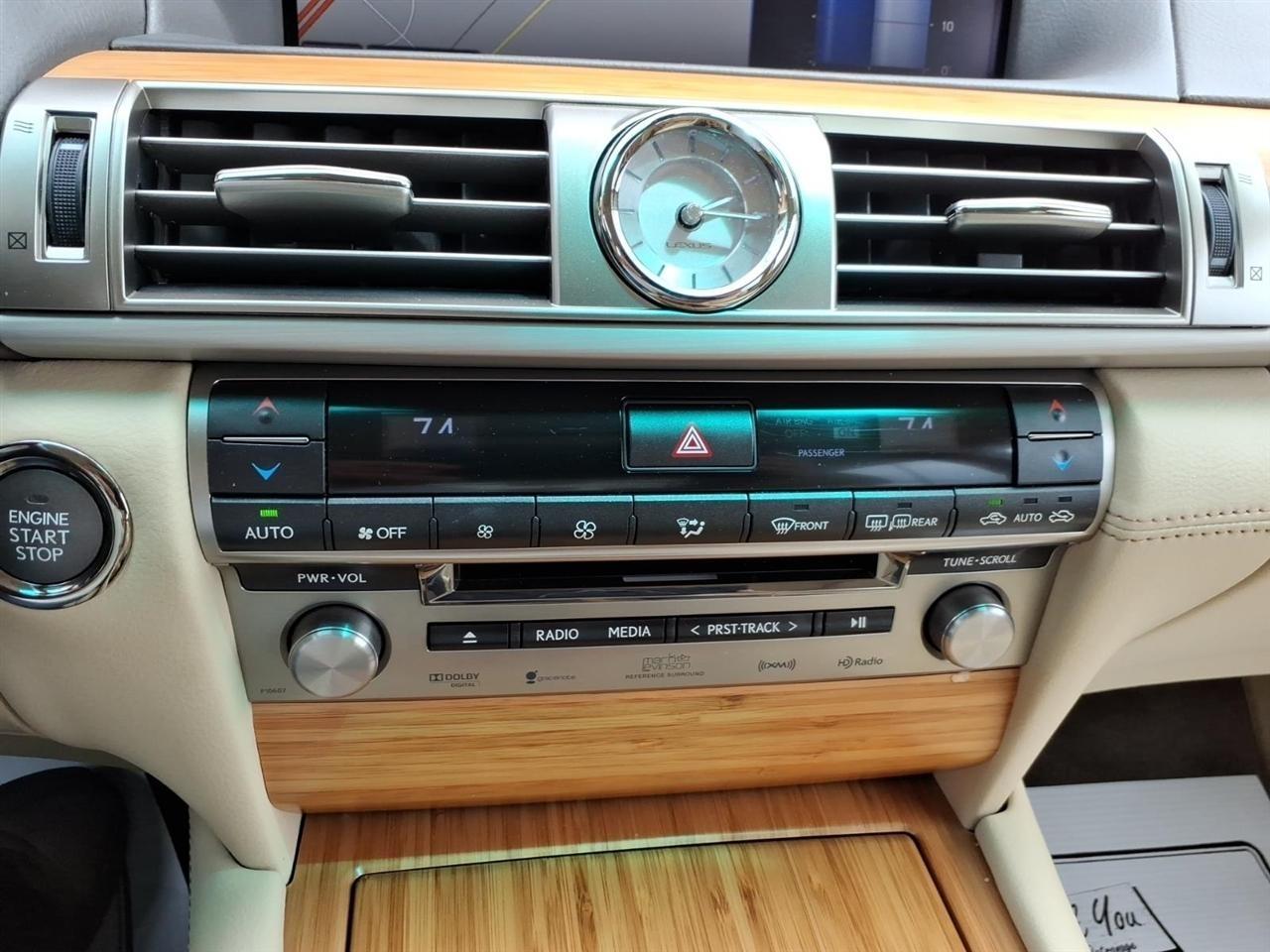 Lexus LS 460  2014