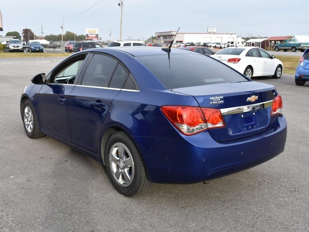Chevrolet Cruze  2012