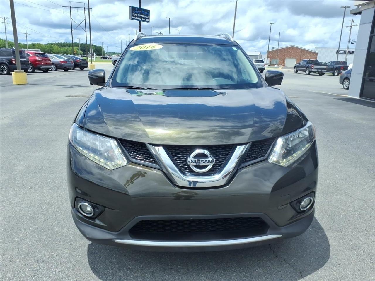 Nissan Rogue  2016