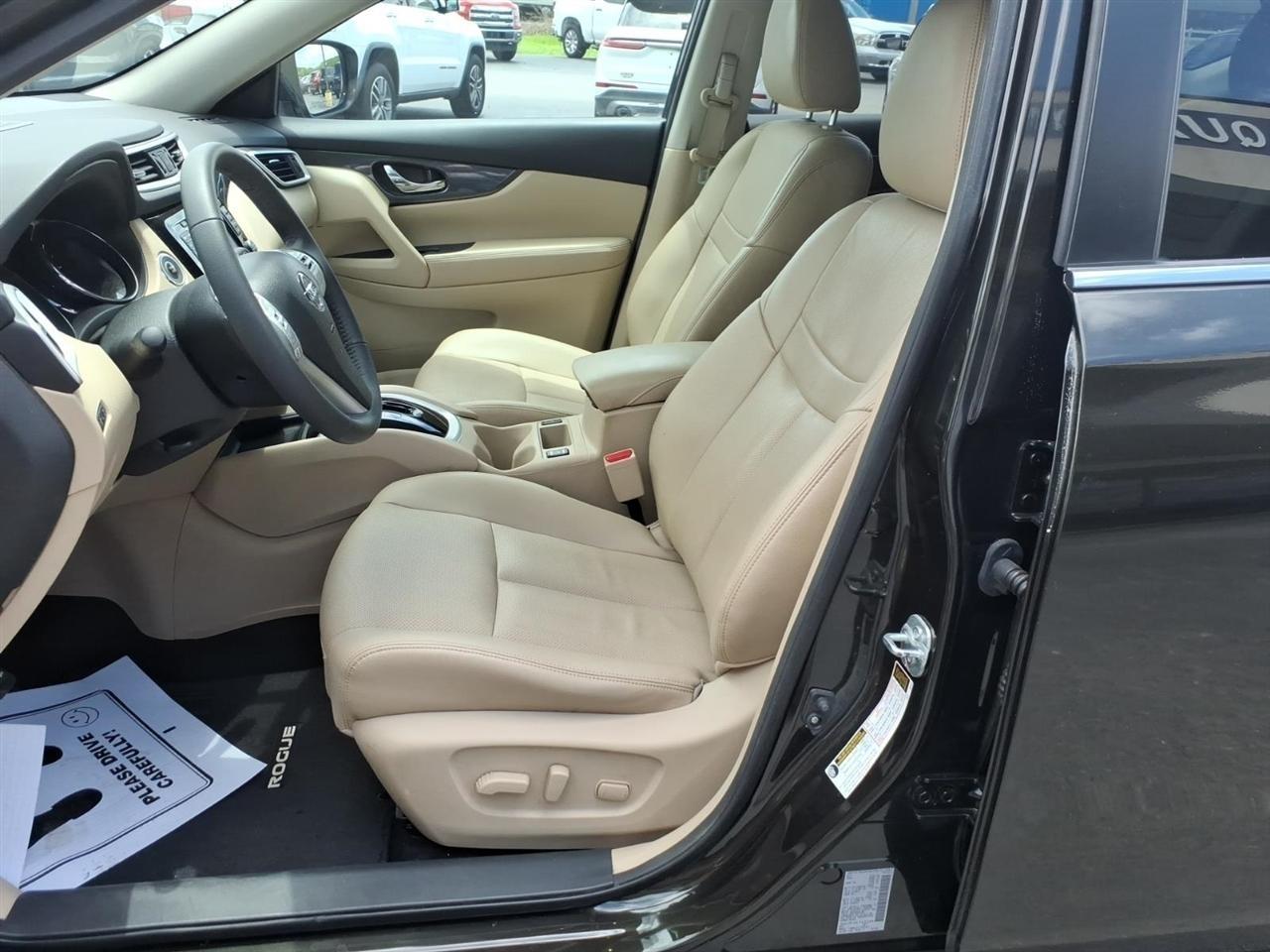 Nissan Rogue  2016