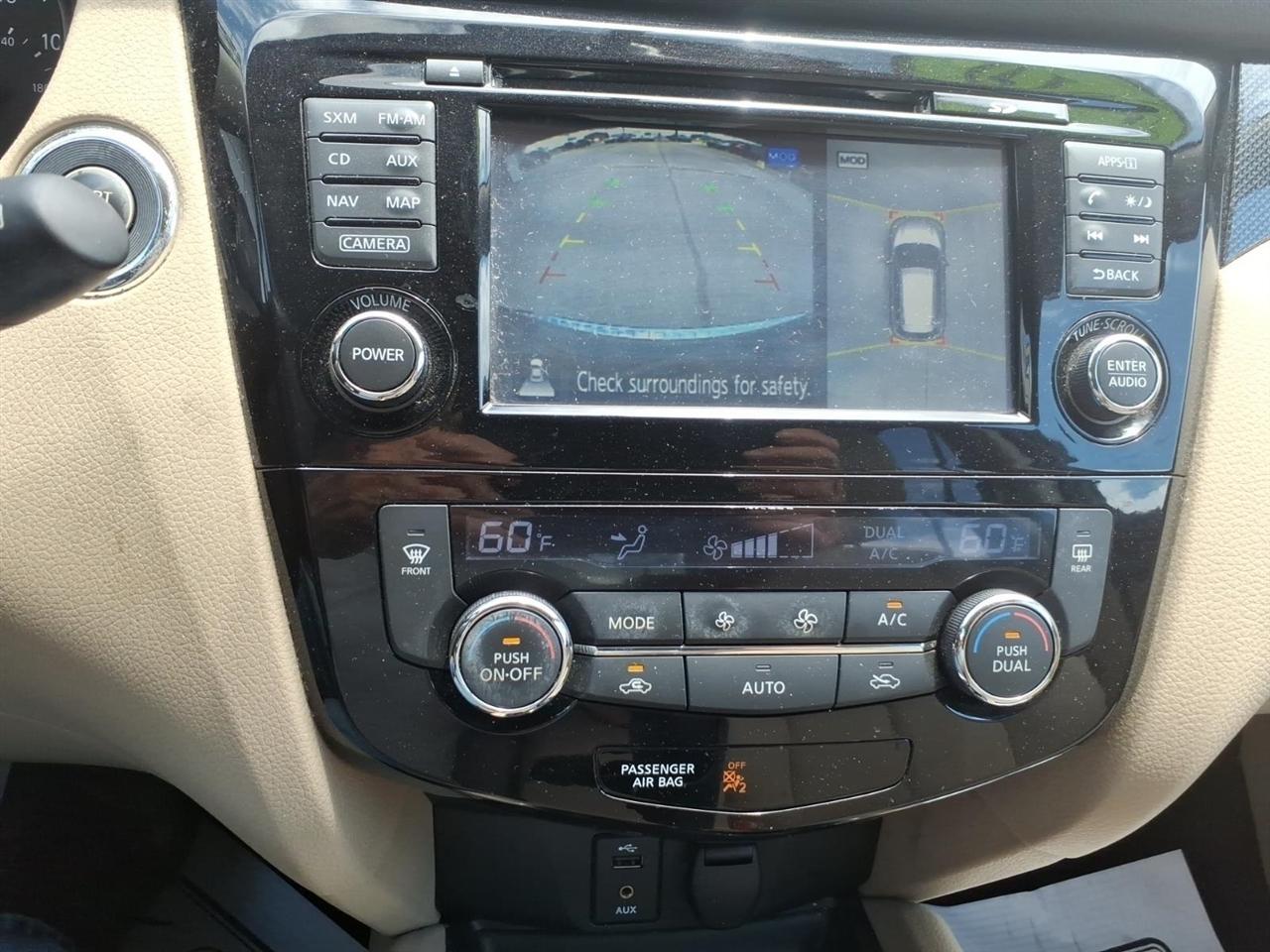 Nissan Rogue  2016