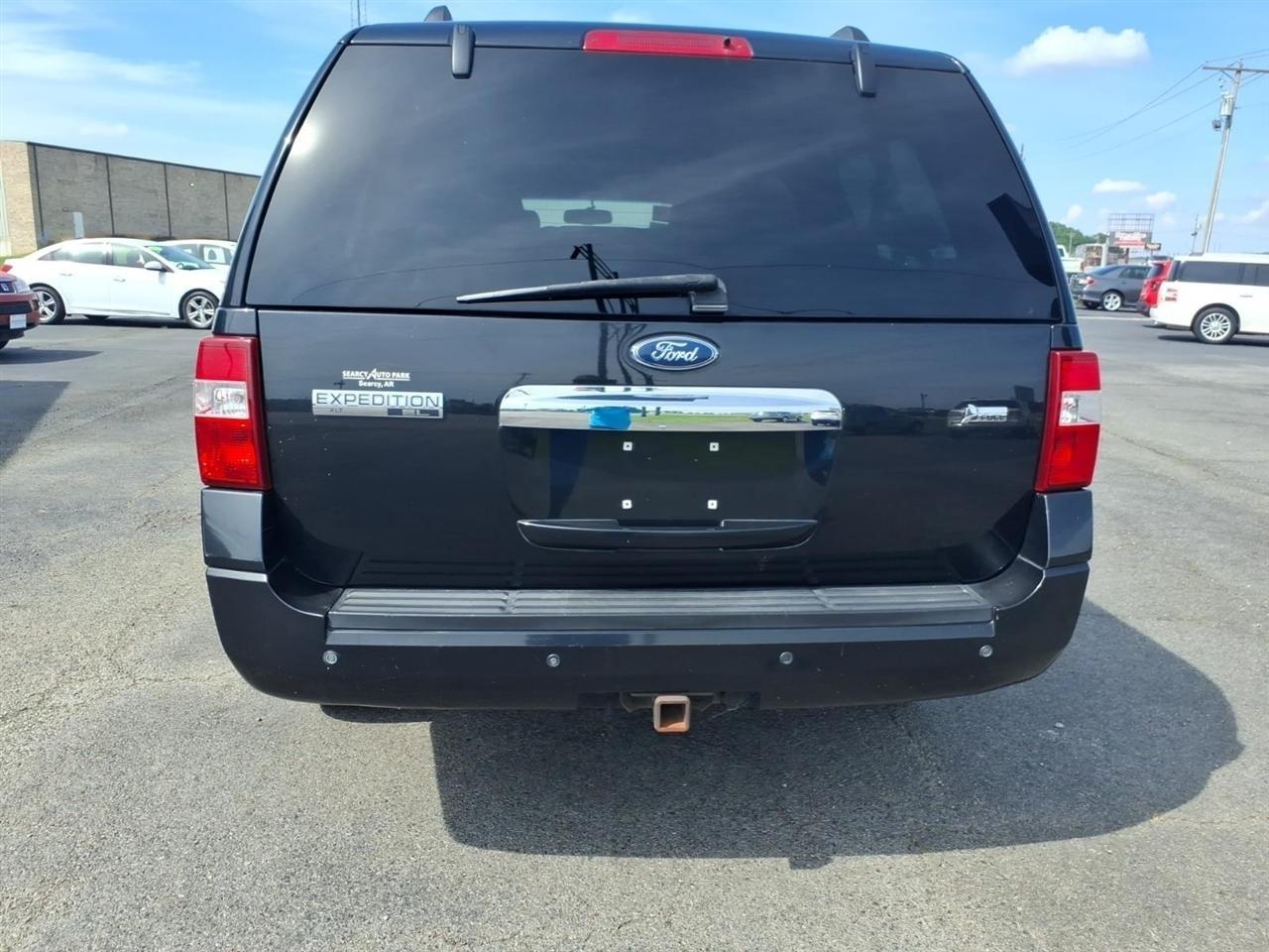 Ford Expedition  2010