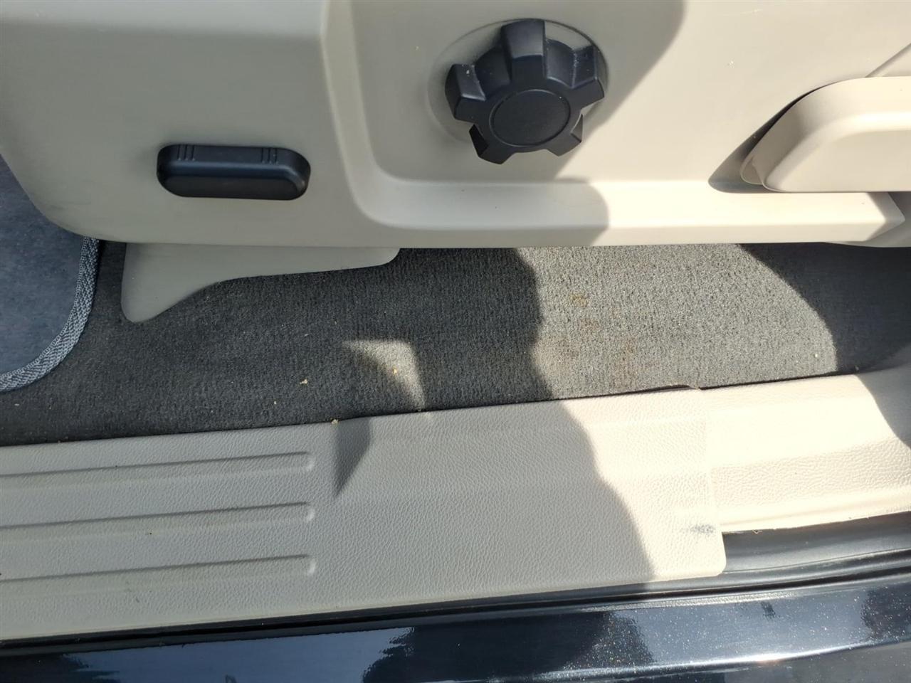 Ford Expedition  2010