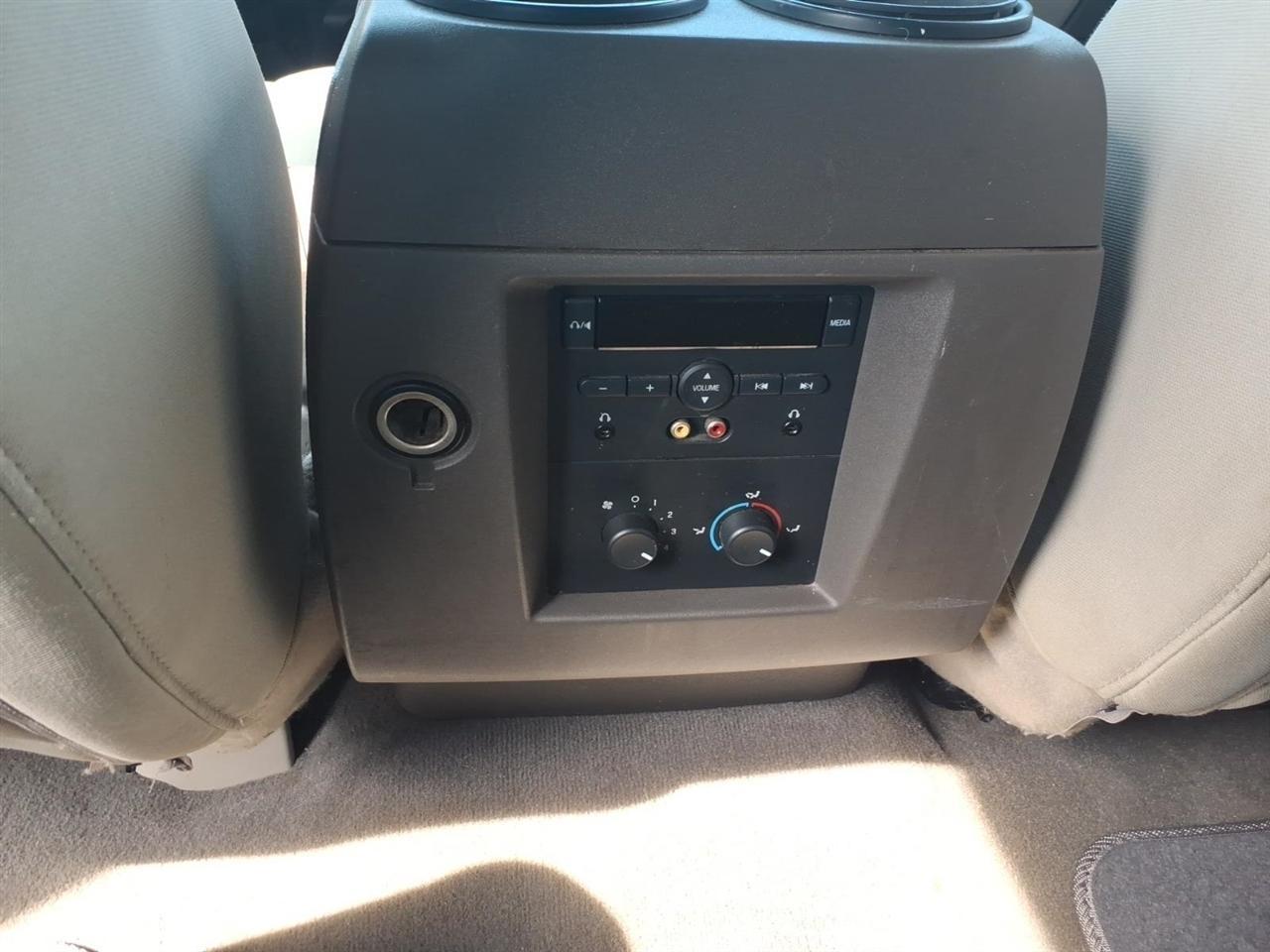 Ford Expedition  2010