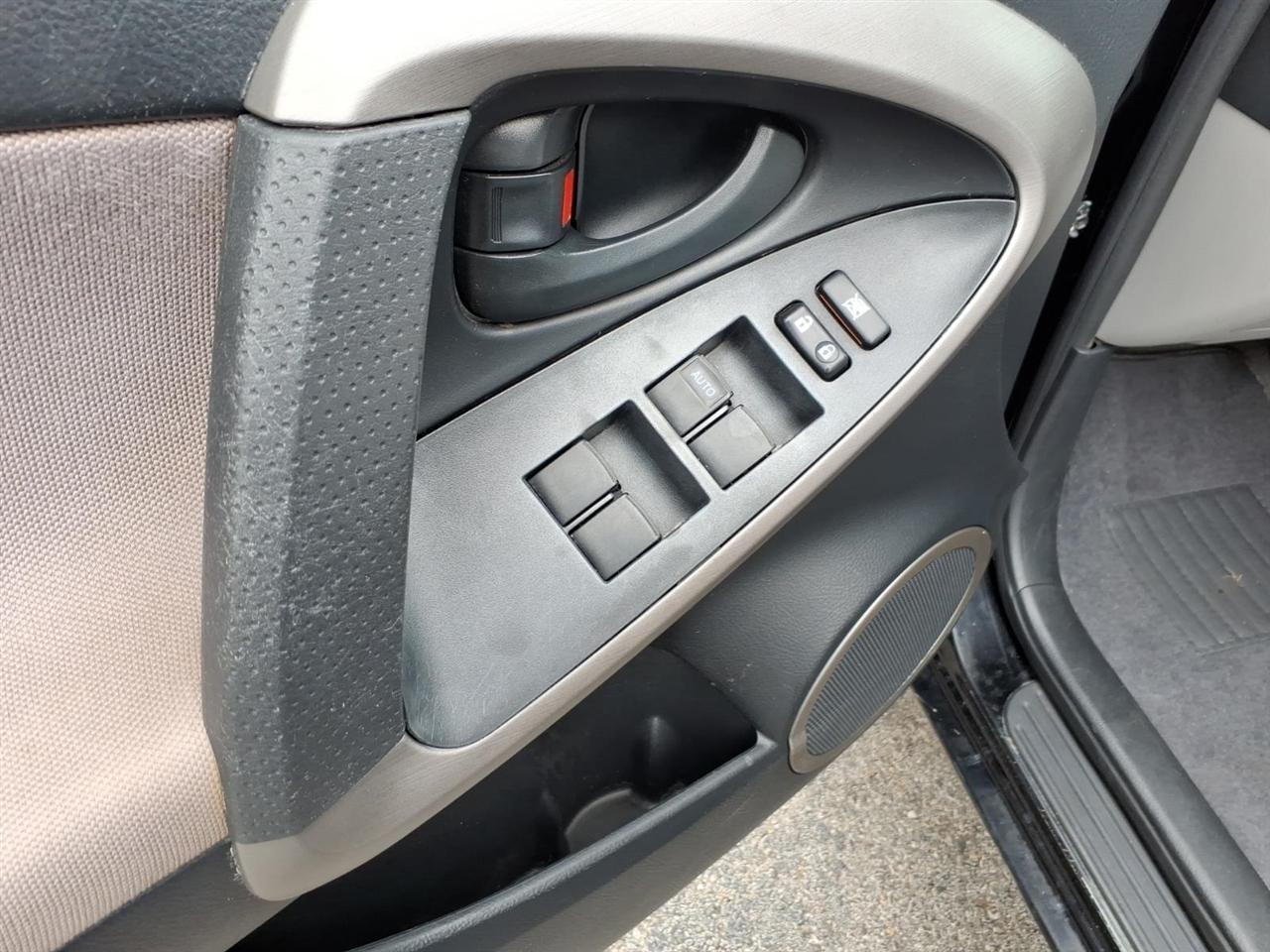 Toyota RAV4  2008