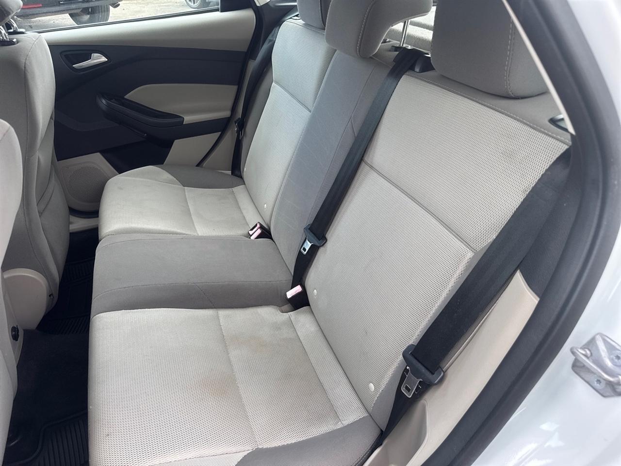 Ford Focus  2014