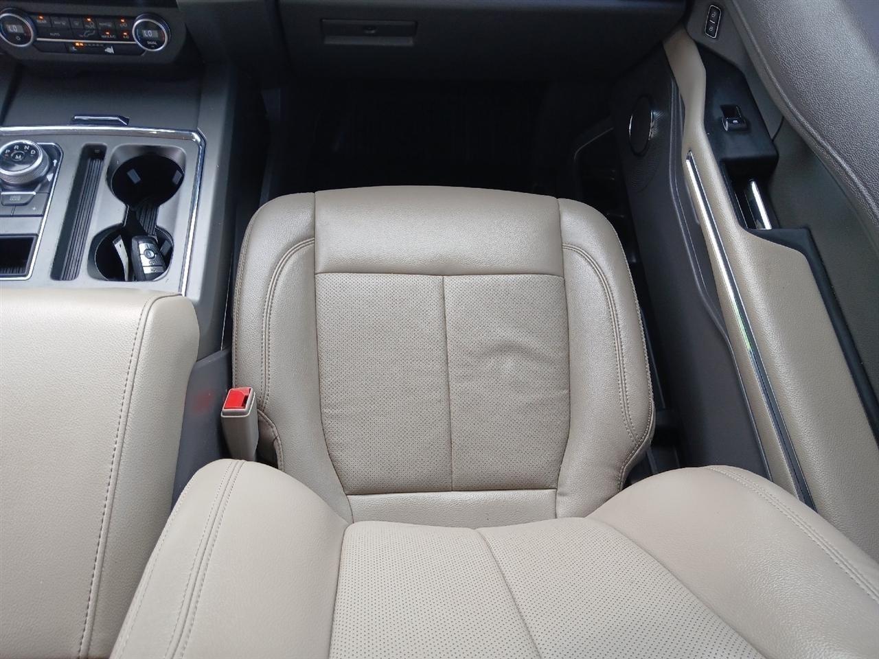 Ford Expedition  2020
