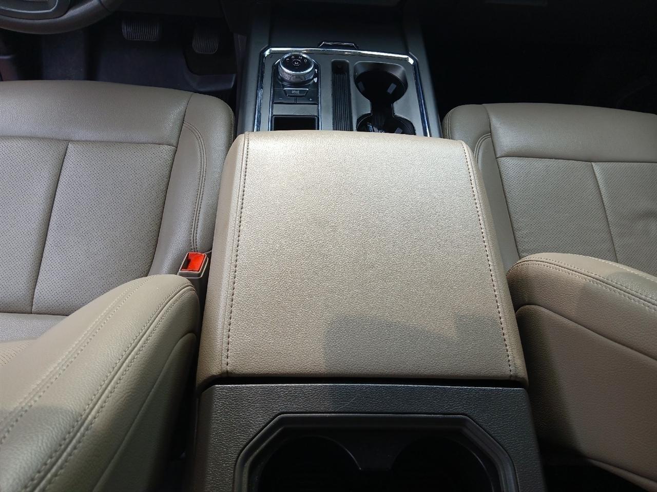 Ford Expedition  2020