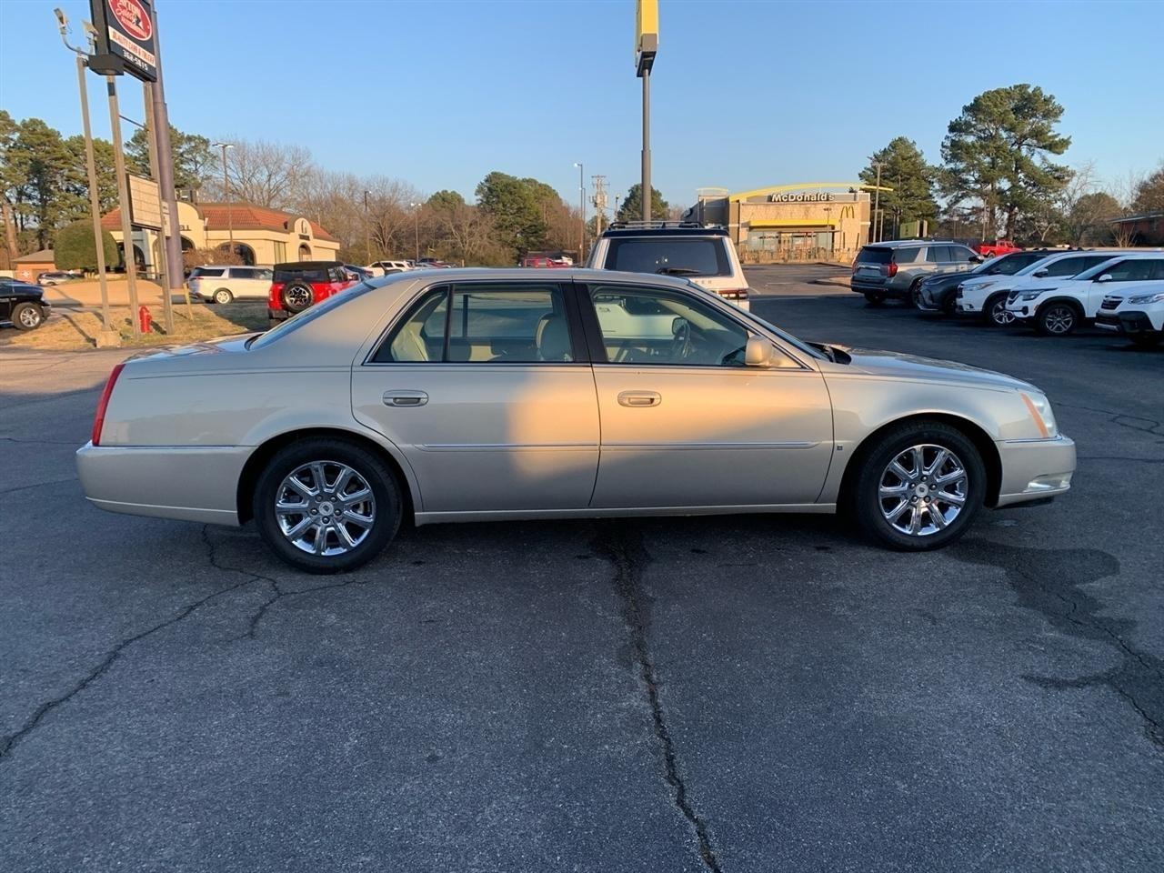 Cadillac DTS  2008