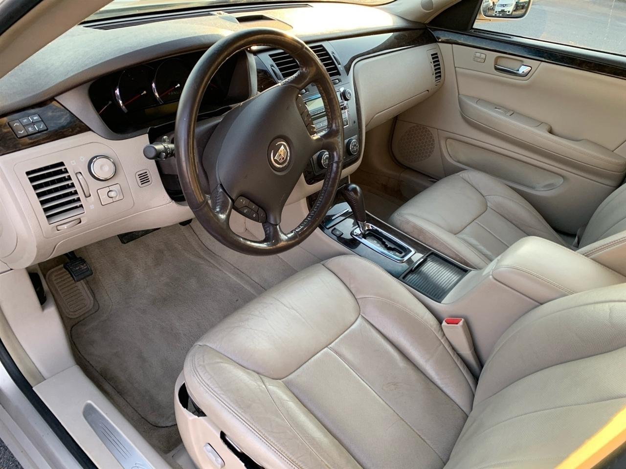 Cadillac DTS  2008