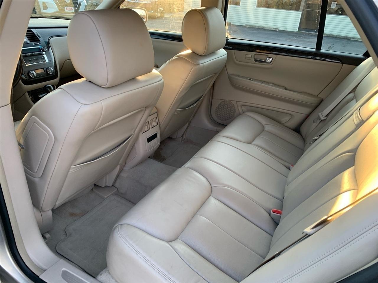 Cadillac DTS  2008