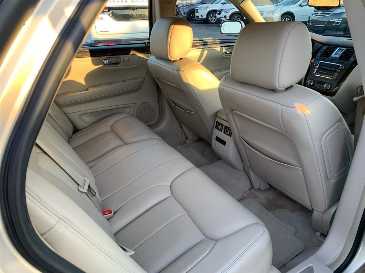 Cadillac DTS  2008