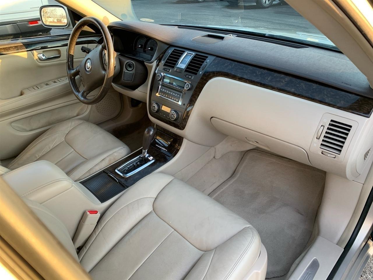 Cadillac DTS  2008