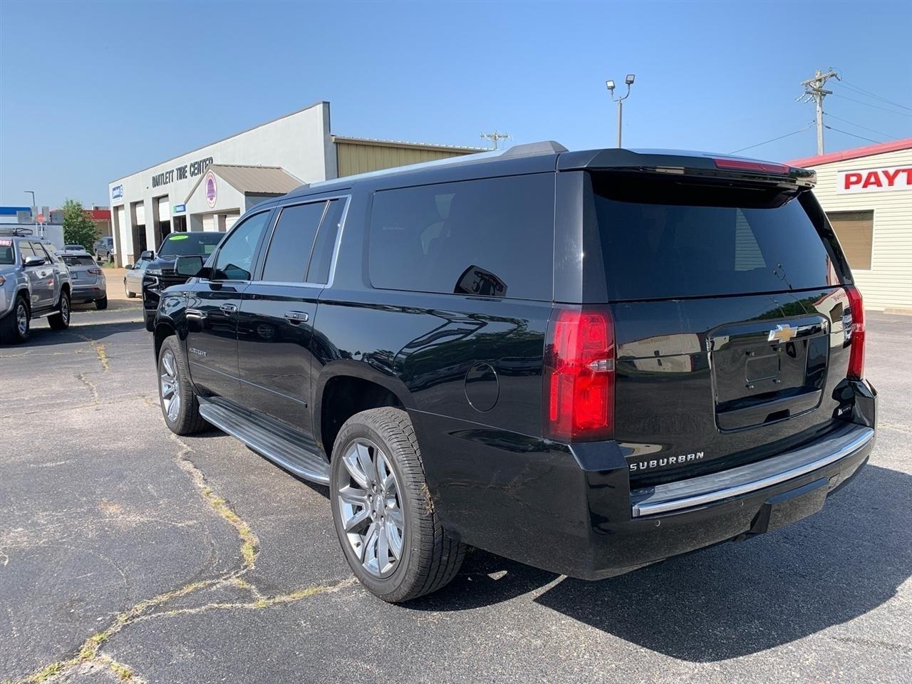 Chevrolet Suburban  2018
