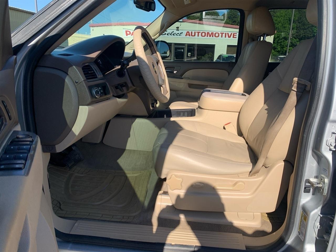Chevrolet Tahoe  2013