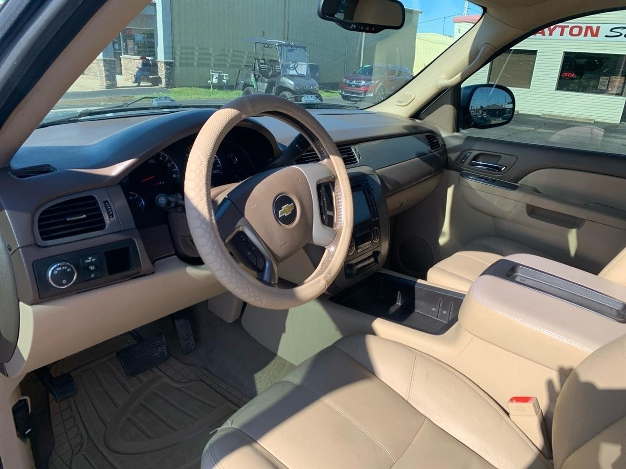 Chevrolet Tahoe  2013