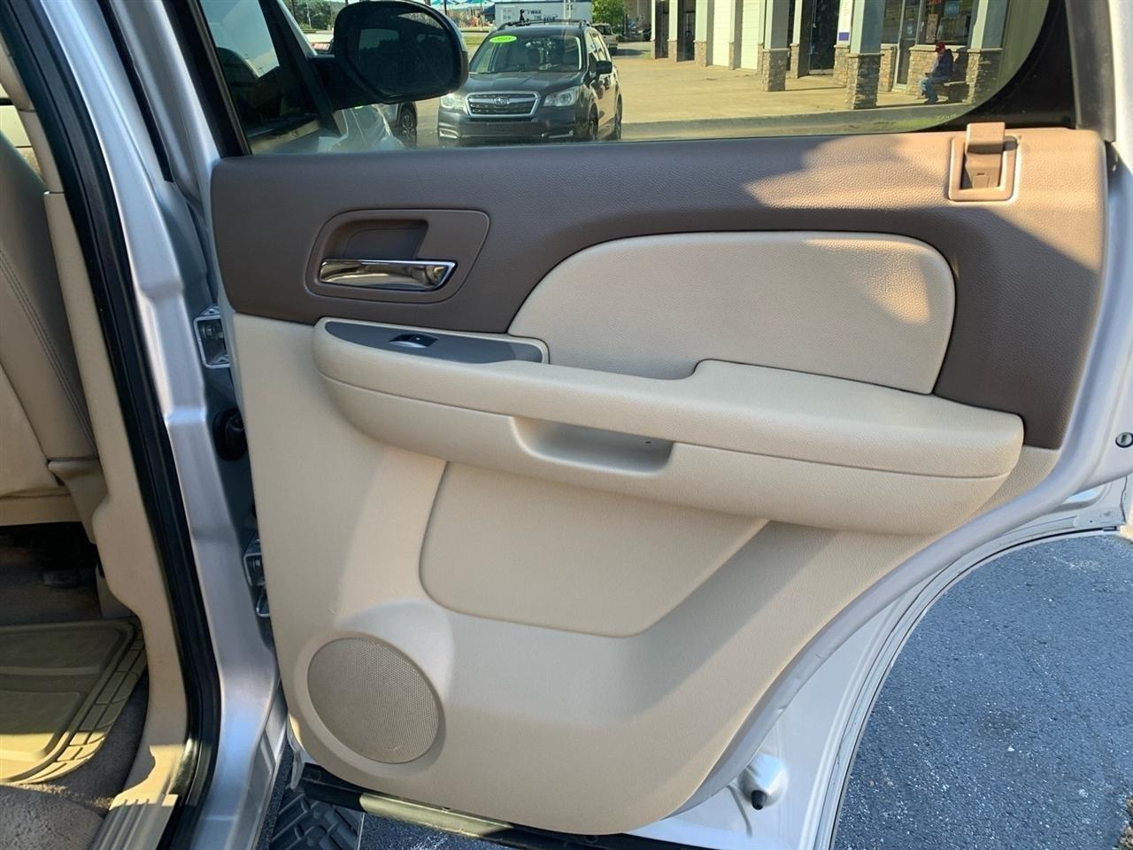 Chevrolet Tahoe  2013