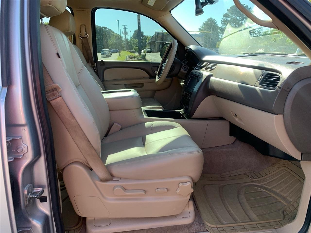 Chevrolet Tahoe  2013