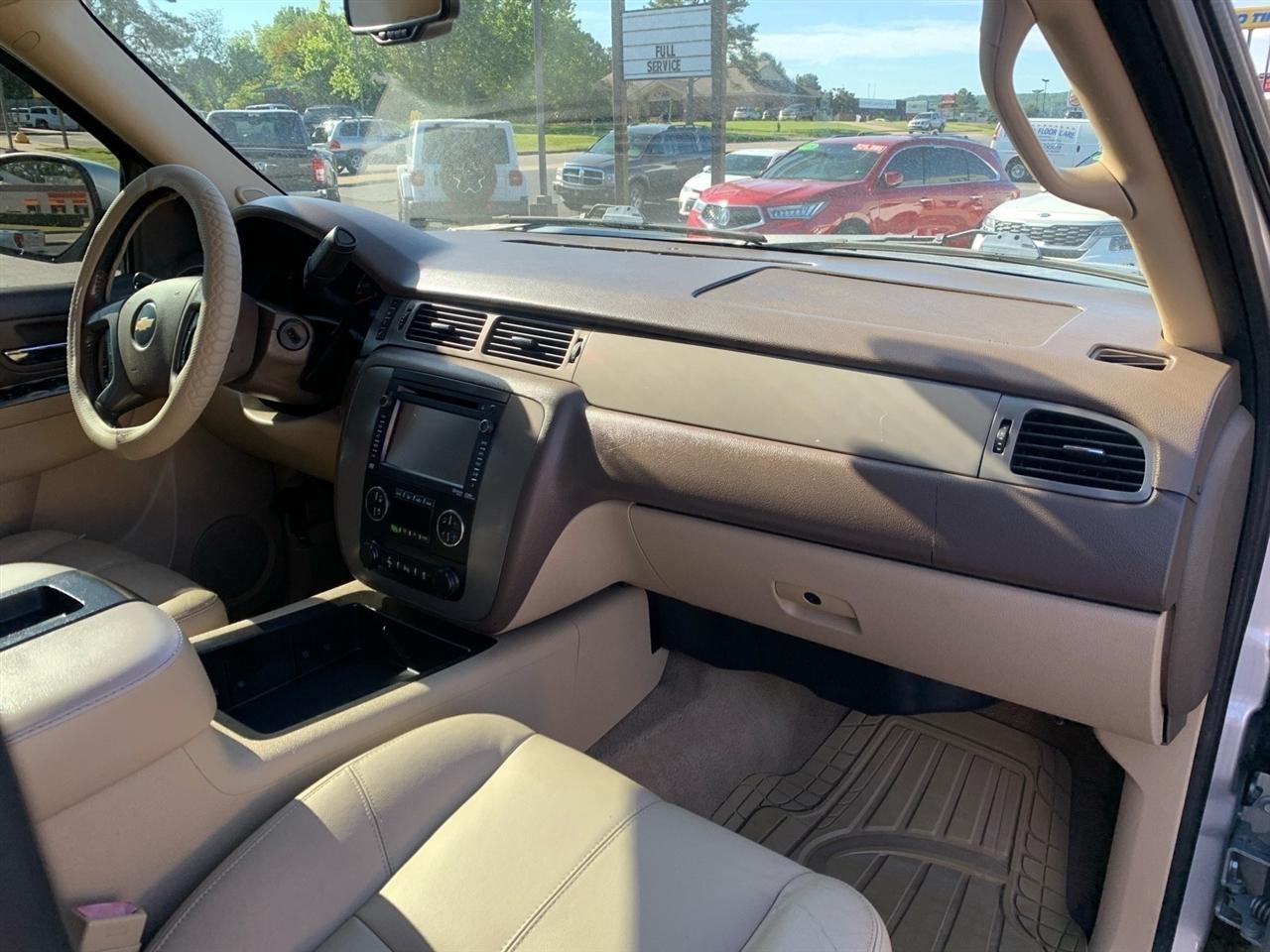 Chevrolet Tahoe  2013