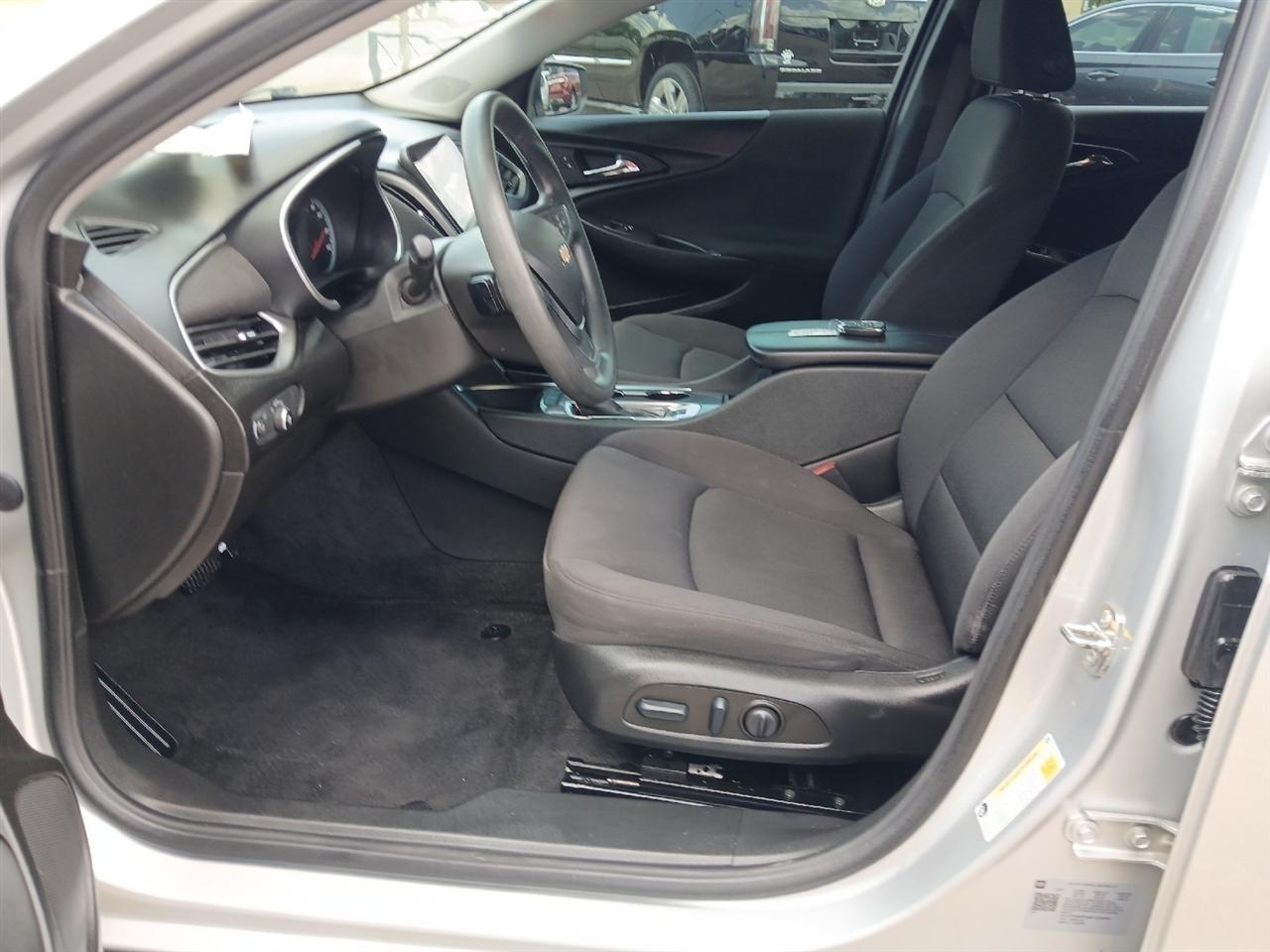 Chevrolet Malibu  2022