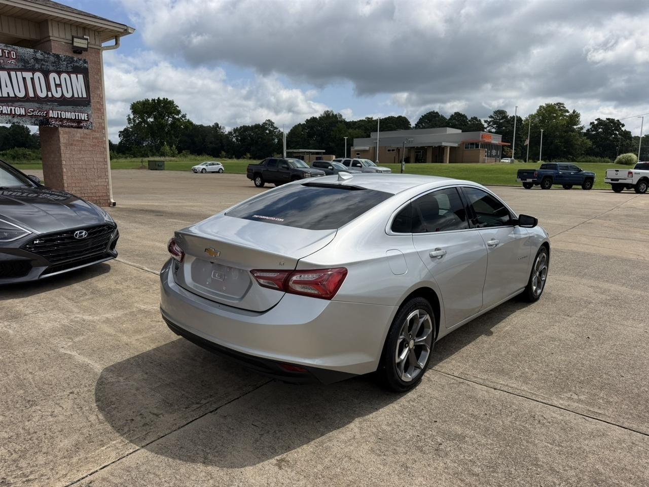 Chevrolet Malibu  2022