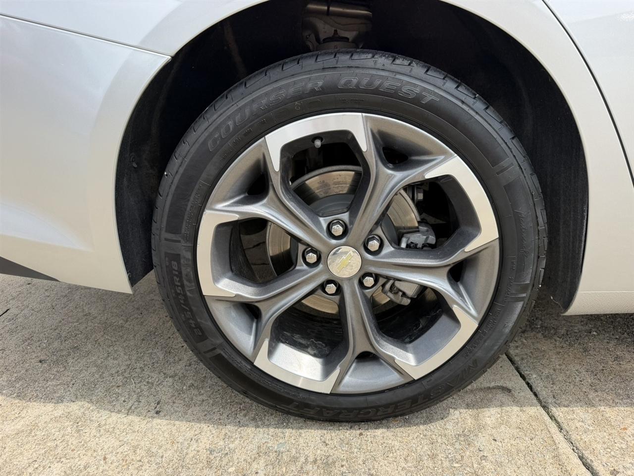 Chevrolet Malibu  2022