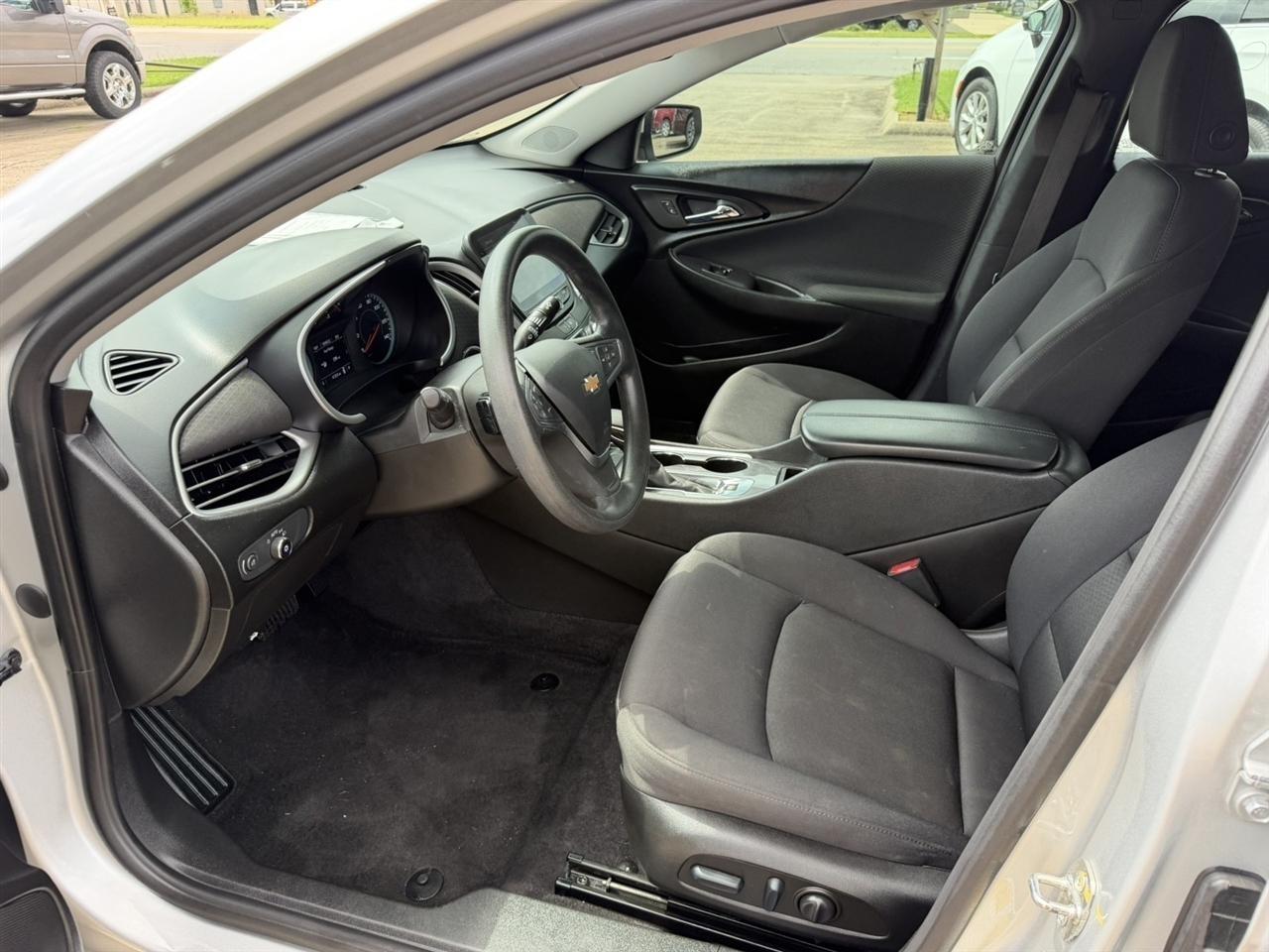 Chevrolet Malibu  2022