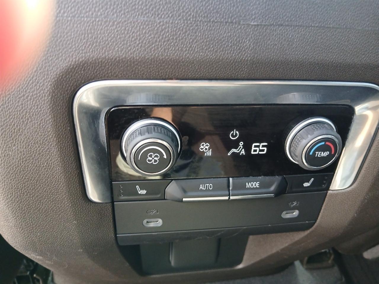 Chevrolet Tahoe  2023
