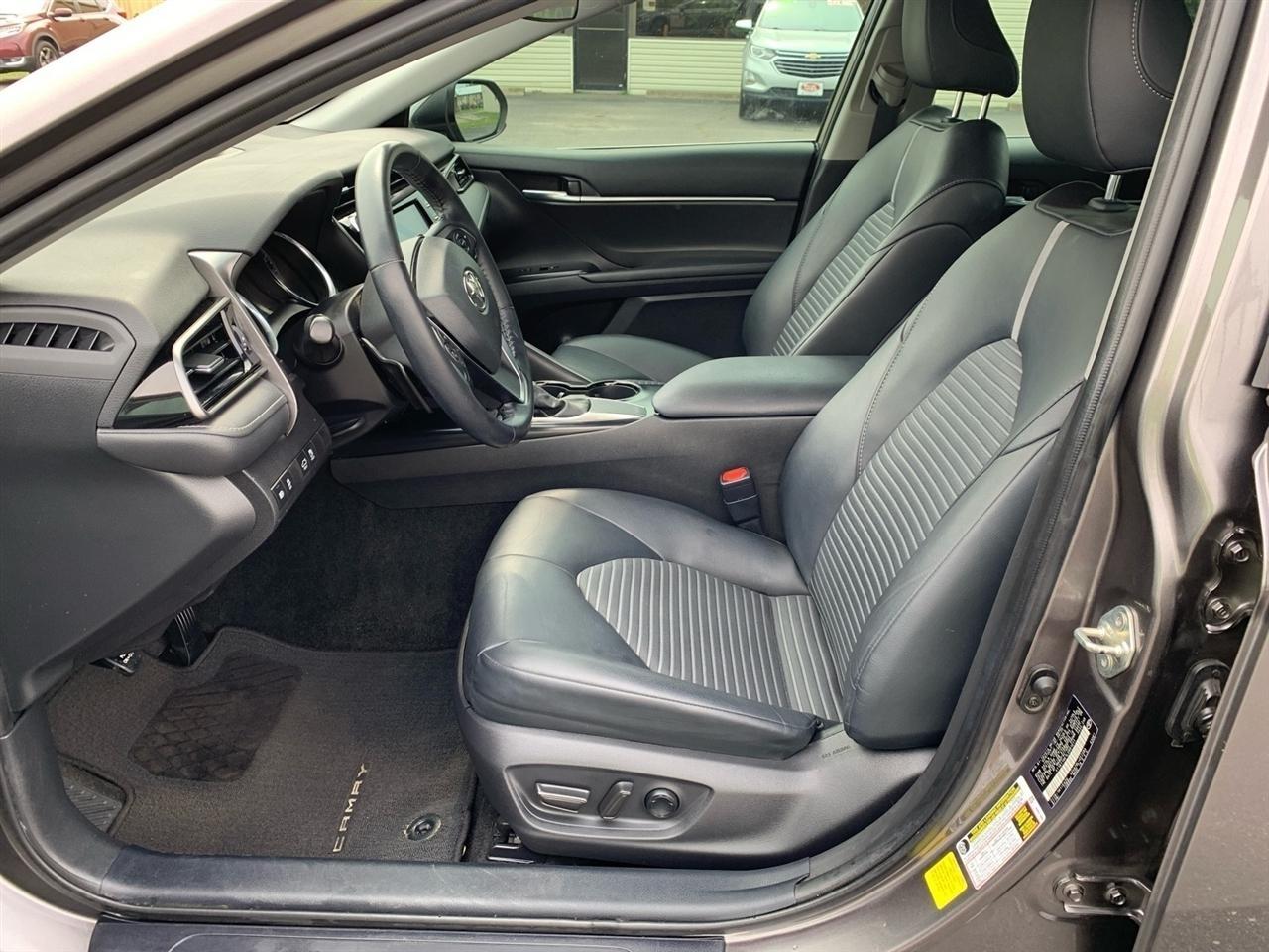 Toyota Camry  2020