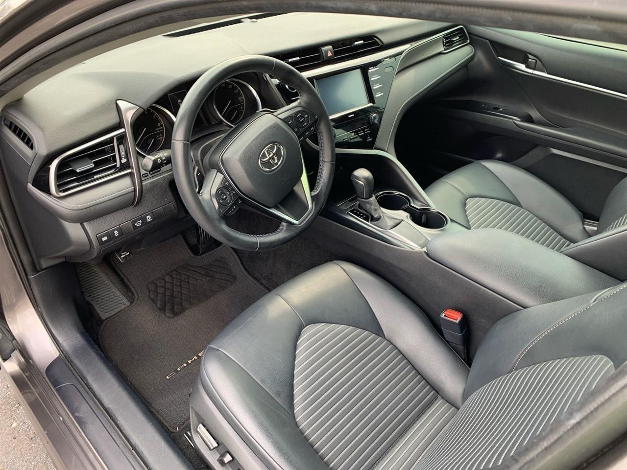 Toyota Camry  2020
