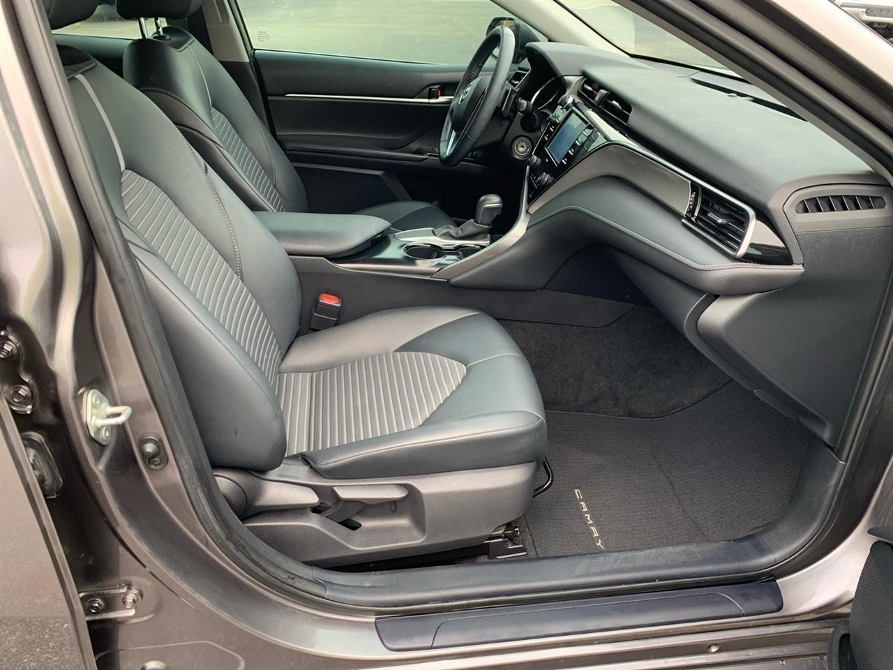 Toyota Camry  2020