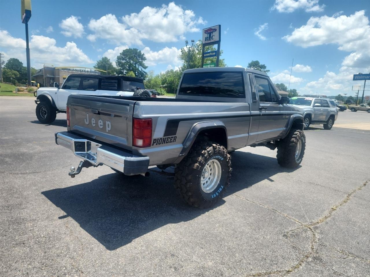 Jeep Comanche  1989