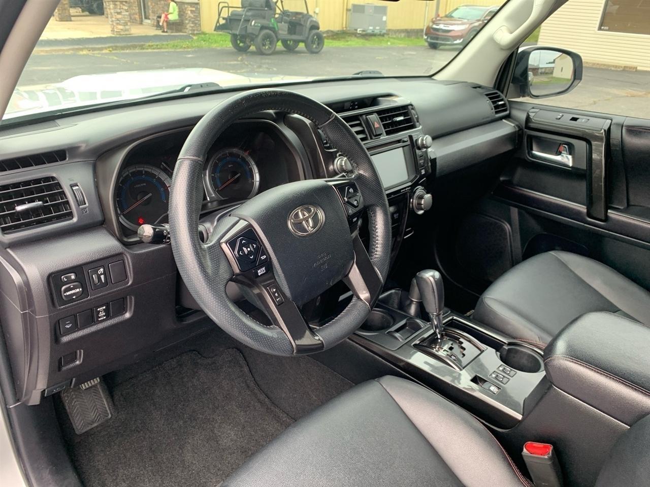 Toyota 4Runner  2016