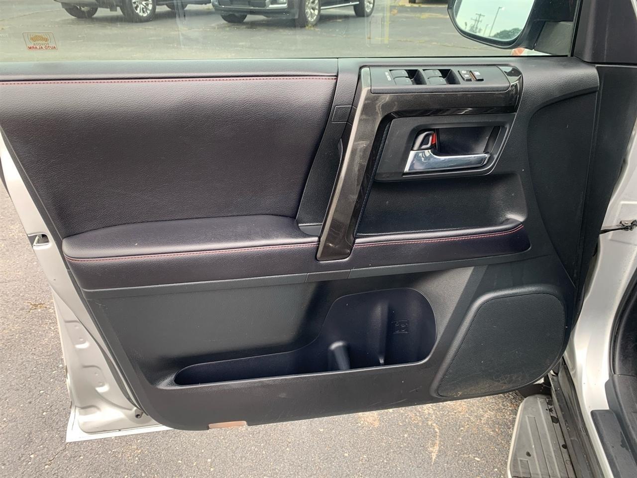 Toyota 4Runner  2016