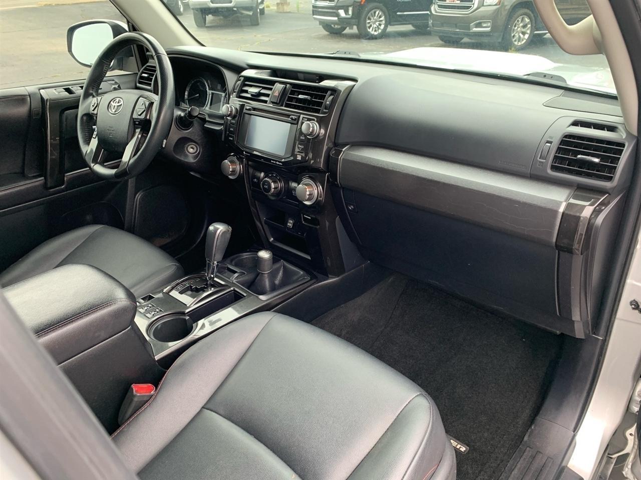 Toyota 4Runner  2016