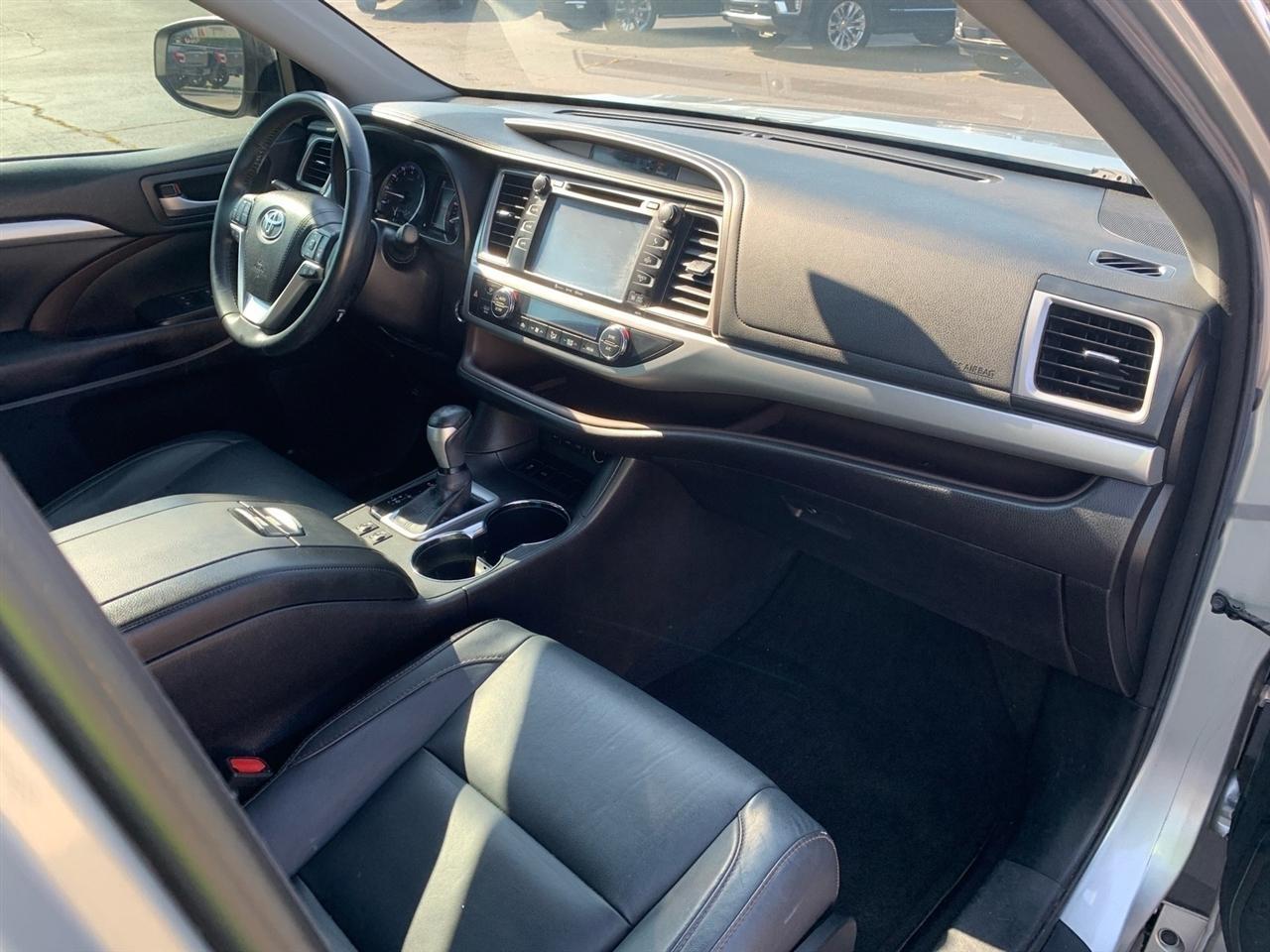 Toyota Highlander  2018