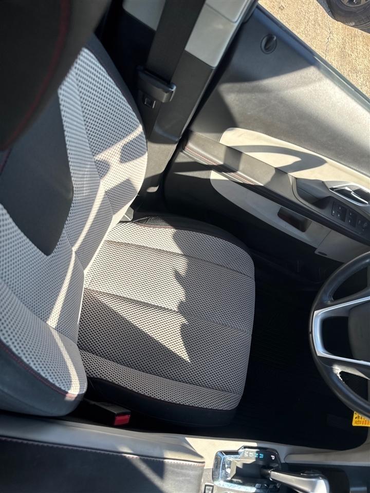 Chevrolet Equinox  2012