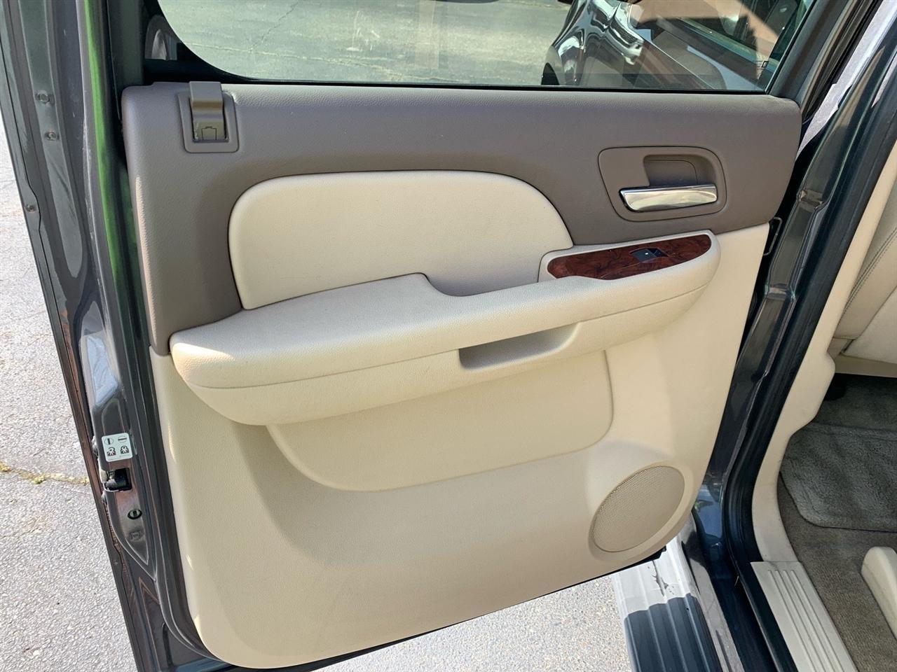 Chevrolet Avalanche  2011