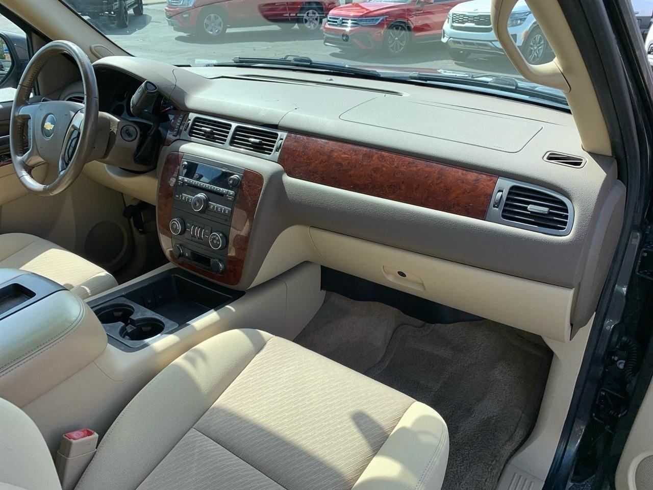 Chevrolet Avalanche  2011