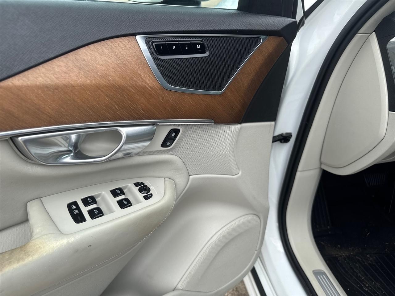 Volvo XC90  2018