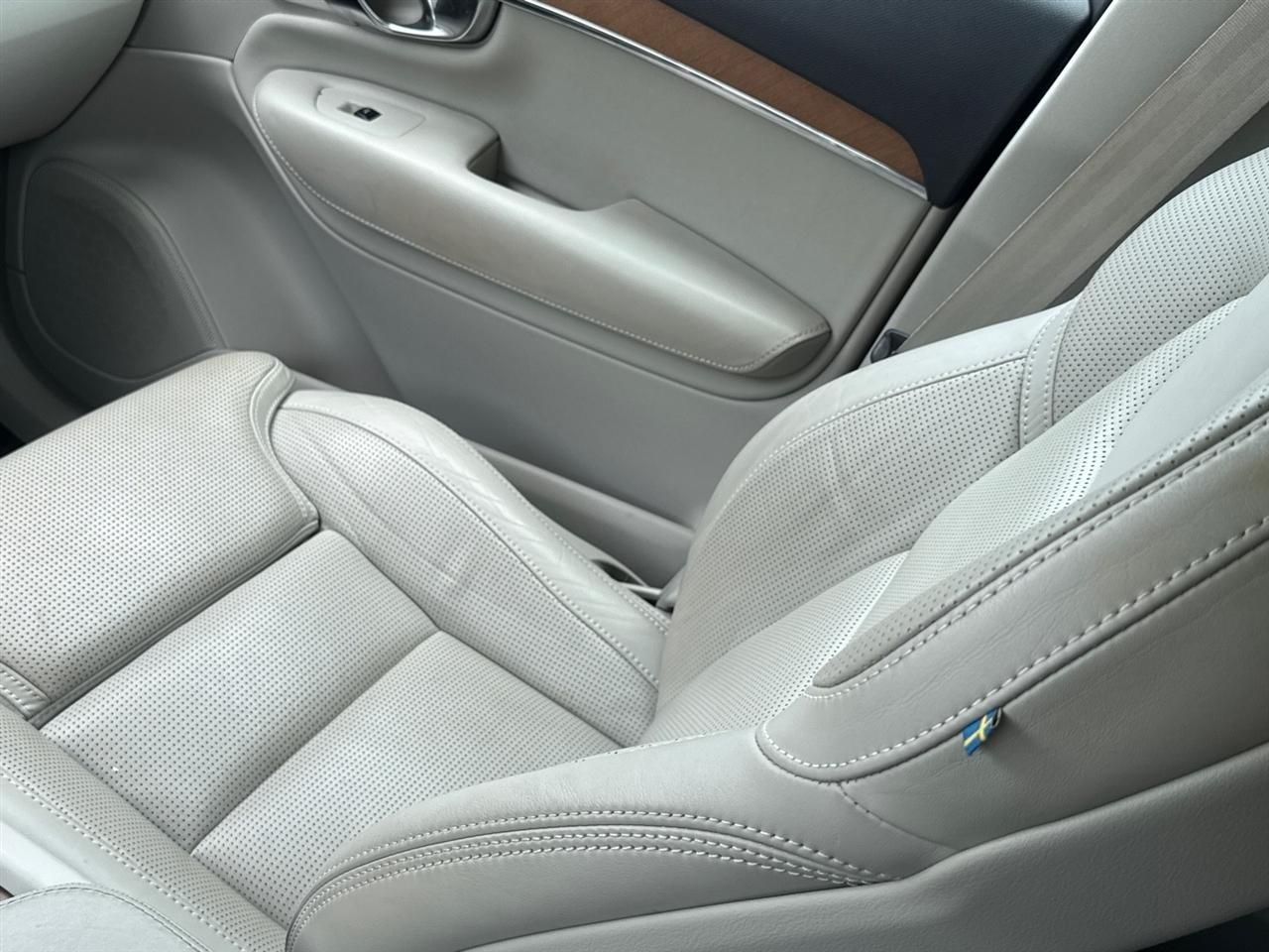 Volvo XC90  2018