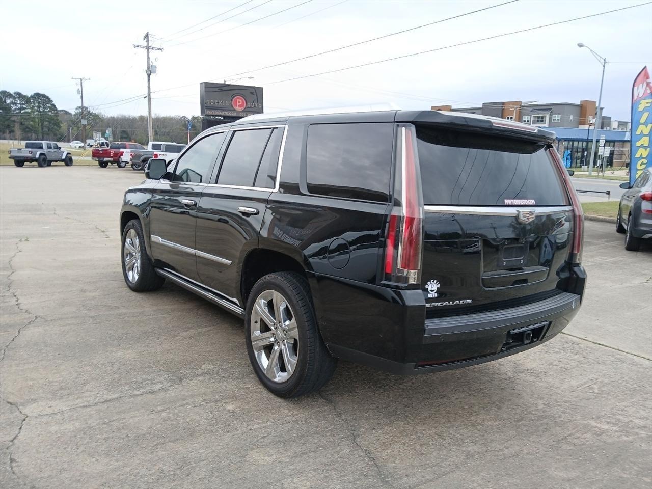 Cadillac Escalade  2017