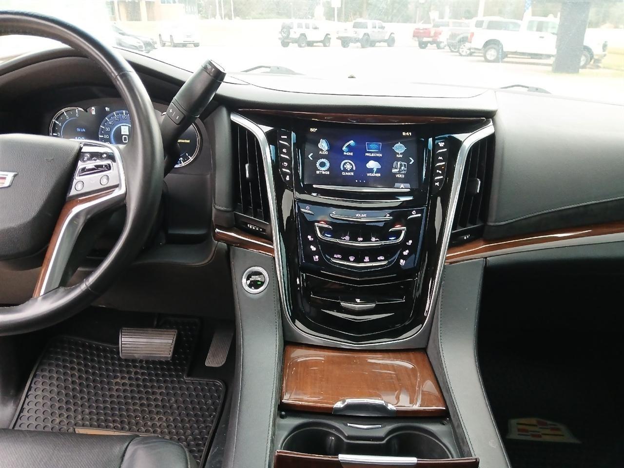 Cadillac Escalade  2017