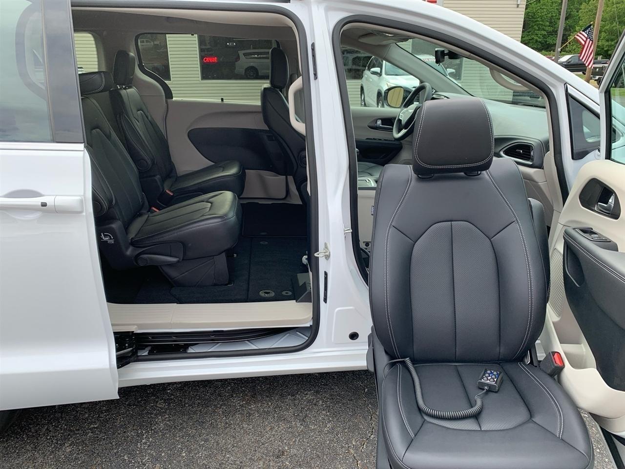 Chrysler Pacifica  2024