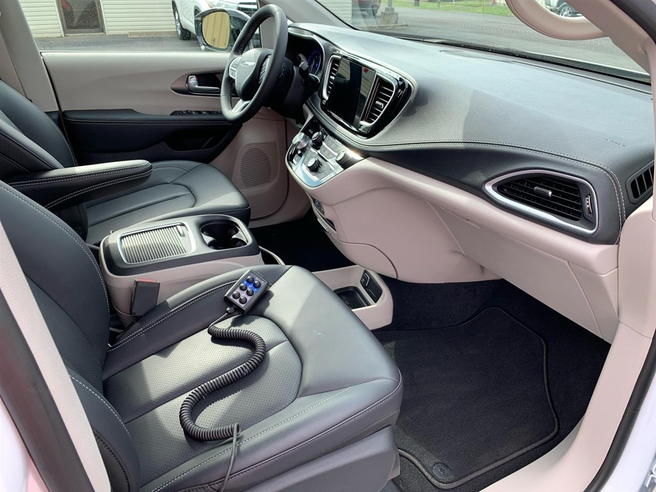 Chrysler Pacifica  2024